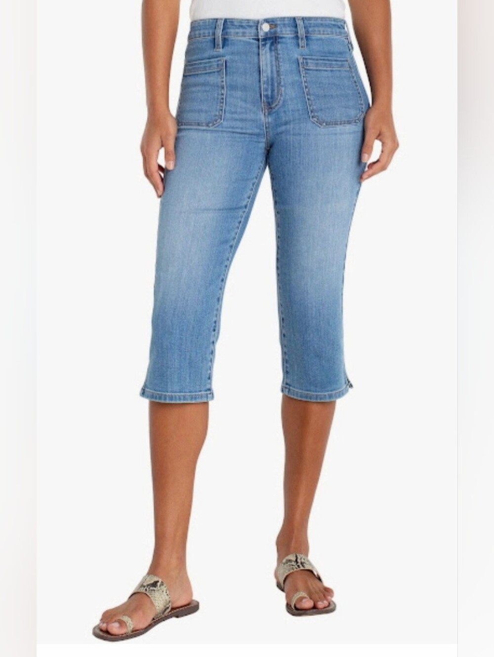 Liverpool Los Angeles Capris W/ Patch Pockets. Size 10P. Seabreeze Blue. NWT.